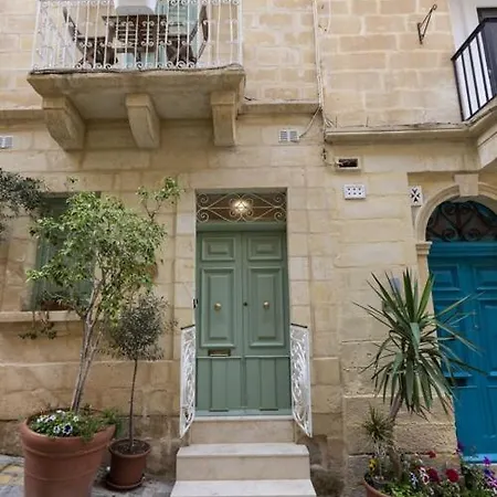 The Olive 3 - Traditional Maltese Birgu