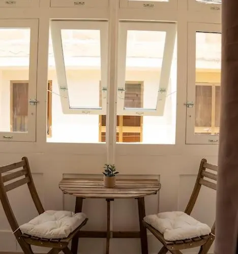 The Olive 3 - Traditional Maltese Vittoriosa